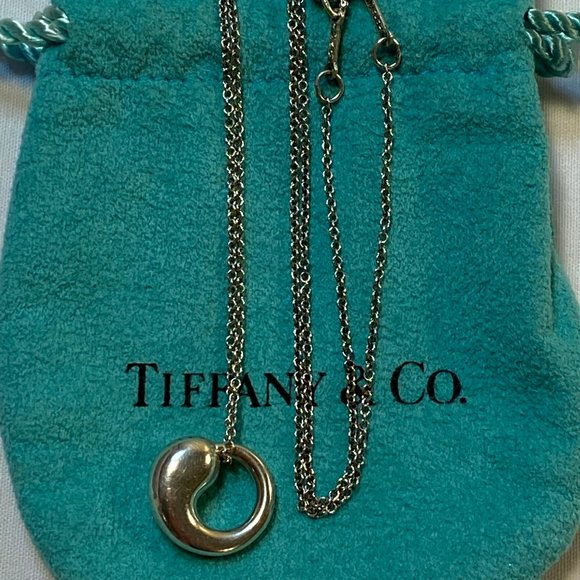 Tiffany & Co. Silver Eternal Circle bean Pendant Necklace 16" - Picture 7 of 9